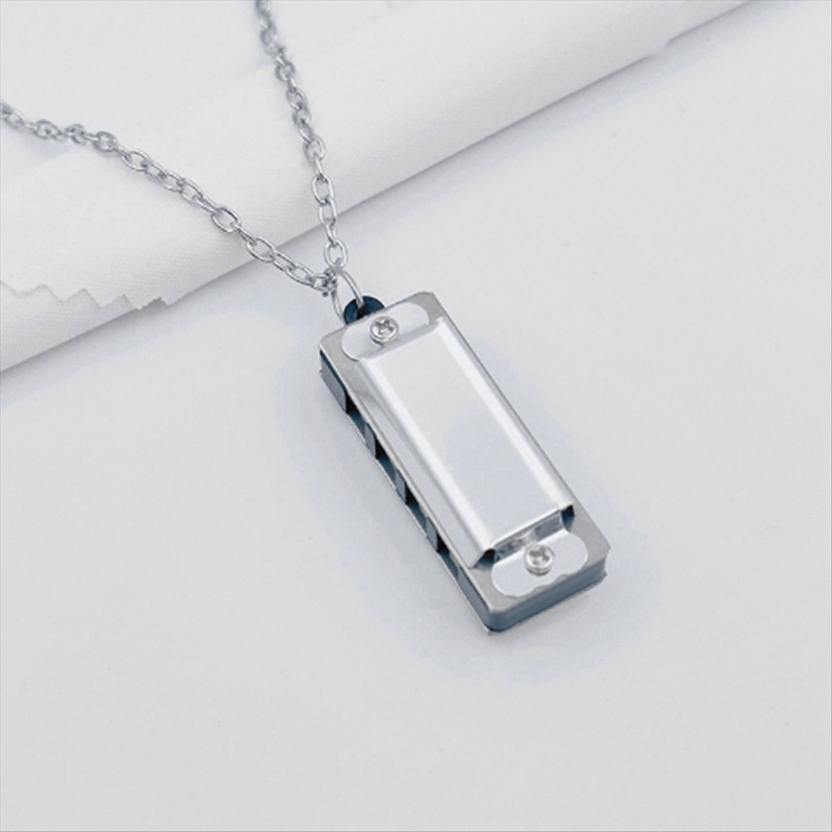 Collana con Mini Armonica ABXY - Musical Instrument Sounds recensione e prezzo